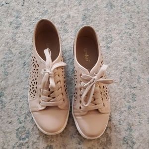 Women's cut out shoes